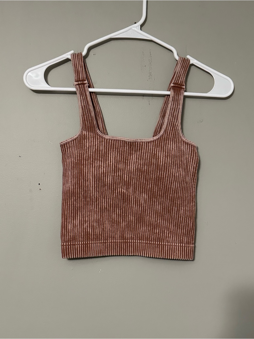 Zenana Outfitters Ribbed Crop Tank - Brown